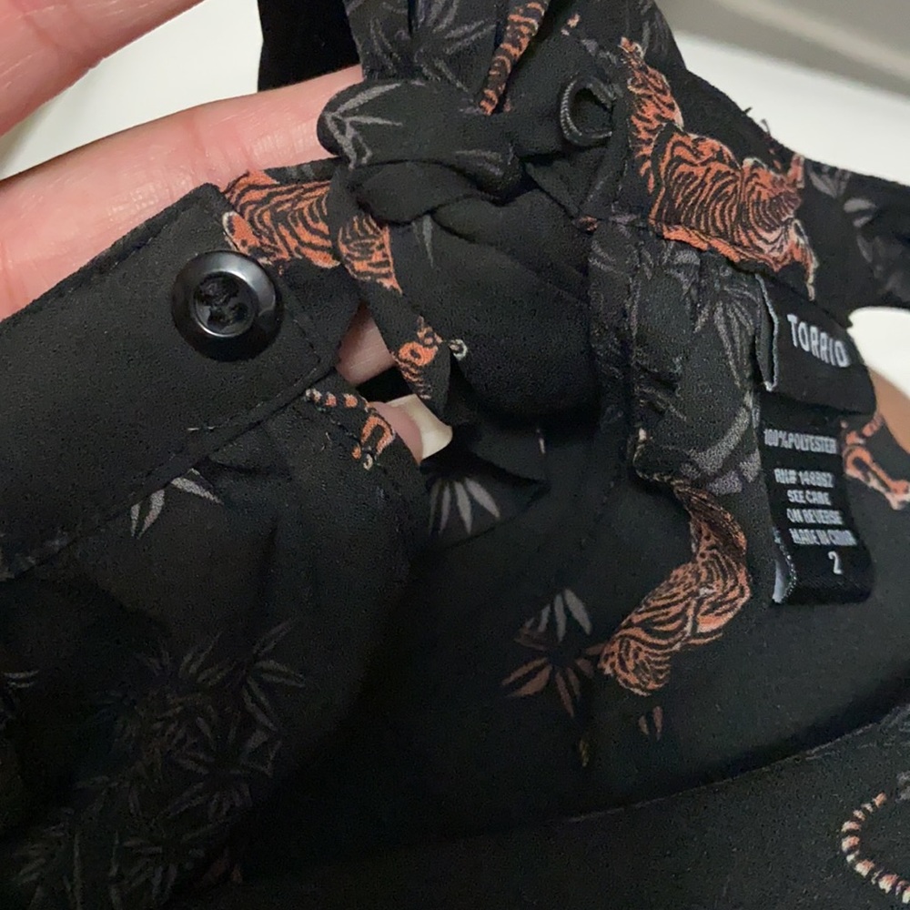 Torrid Tunic Top - Picture 5 of 6